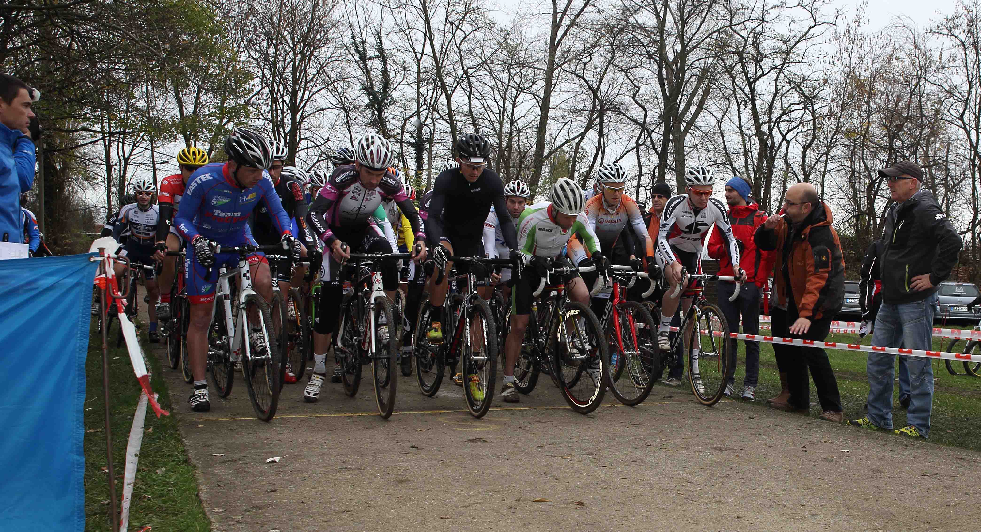 Los geht`s: Start der Elite