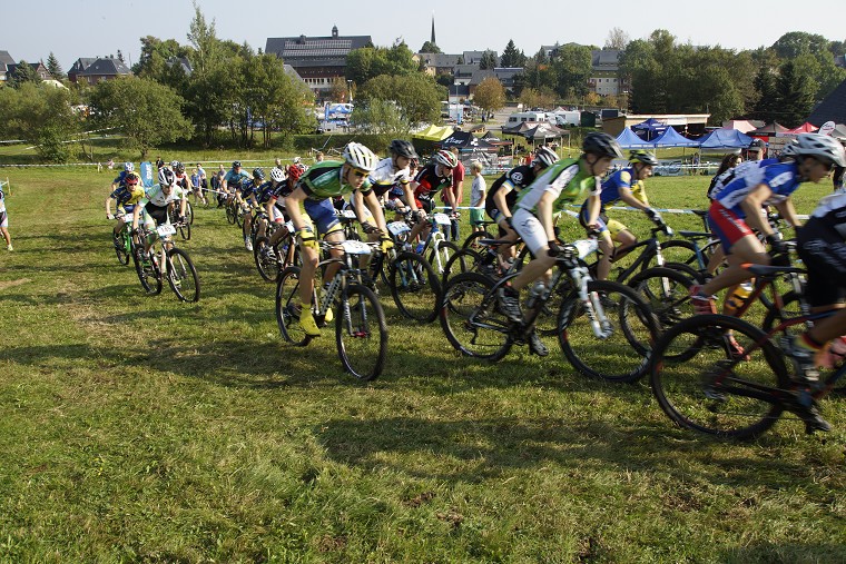 Start der U17 in Altenberg