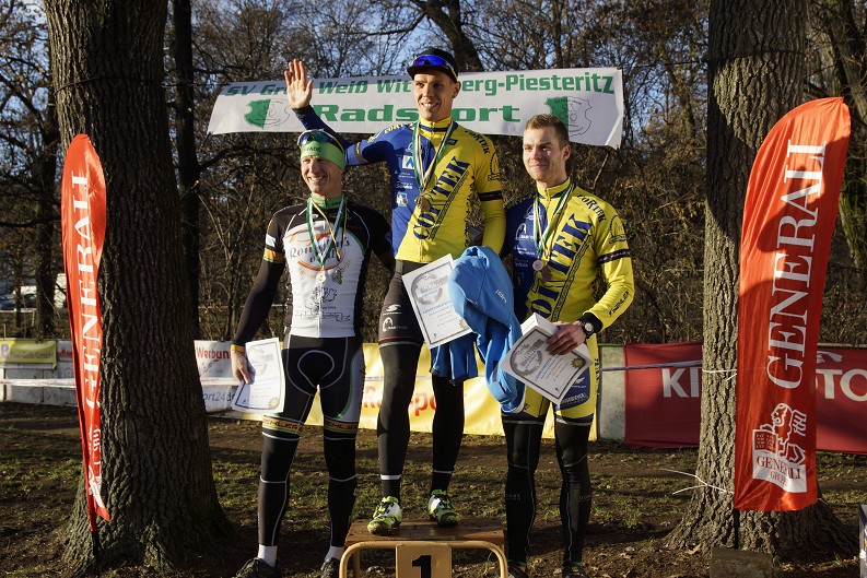 Tommy 1 und Flori 3: White Rock - Ausbeute bei der Elite (Platz 2 hat das Radsport 1 x 1 übrigens auch in unserem Verein erlernt...)
