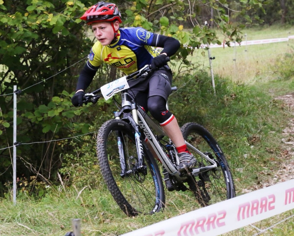 Gregor siegt in der Herrenklasse beim Arnstädter Enduro