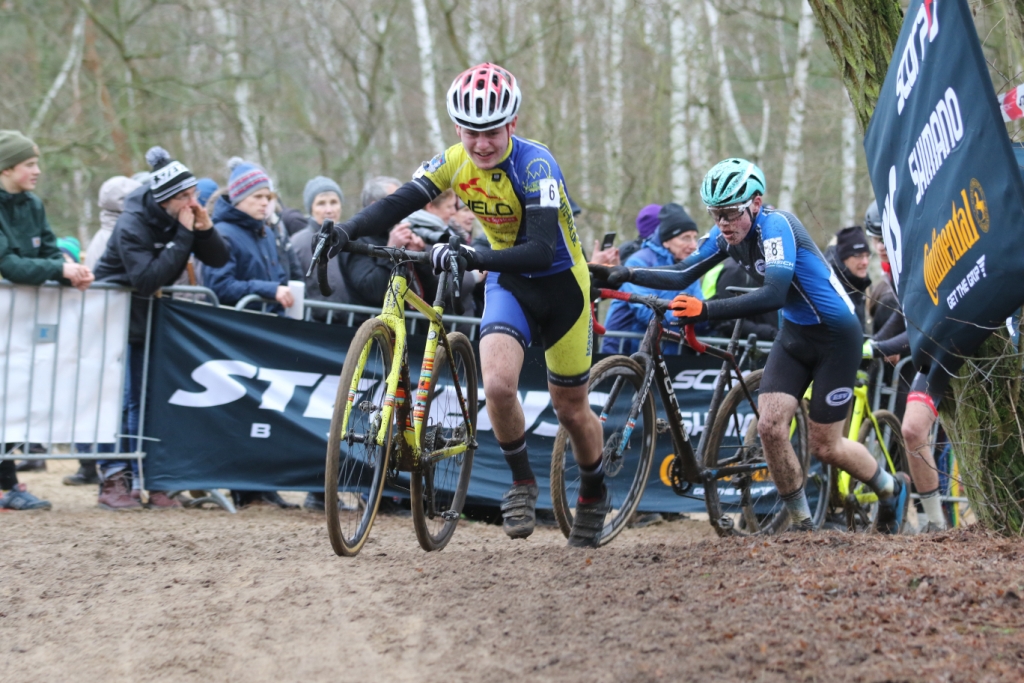 Gregor in einer Laufpassage